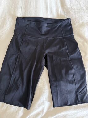 lululemon athletica Black High-Rise Bike Shorts with Side Pockets
